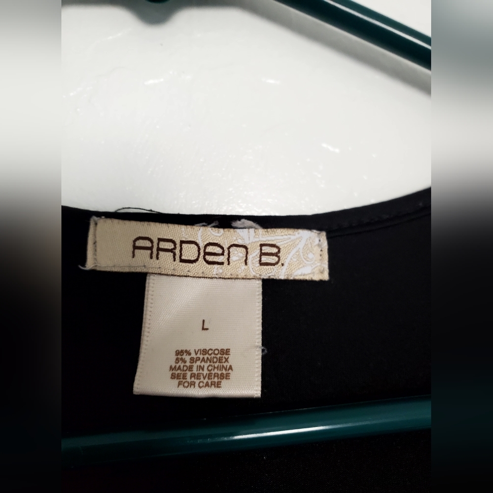 Arden B Black and Silver Sequin Tank Top - Picture 2 of 4
